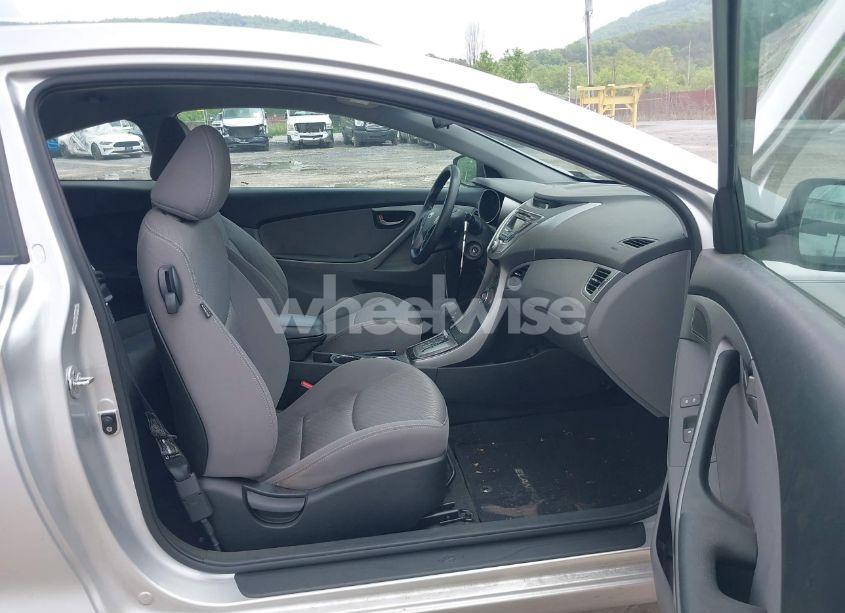 Photo 5 of 2013 Hyundai Elantra GS (VIN KMHDH6AEXDU002646)