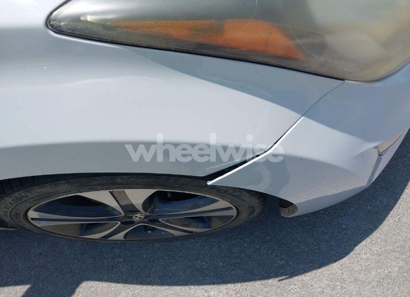 Photo 6 of 2014 Hyundai Elantra (VIN KMHDH6AH3EU023964)