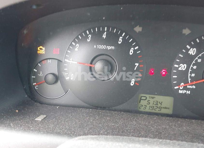 Photo 7 of 2005 Hyundai Elantra GLS/GT (VIN KMHDN46D05U116895)