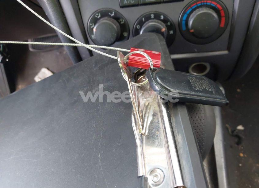 Photo 11 of 2005 Hyundai Elantra GLS/GT (VIN KMHDN46D05U987330)