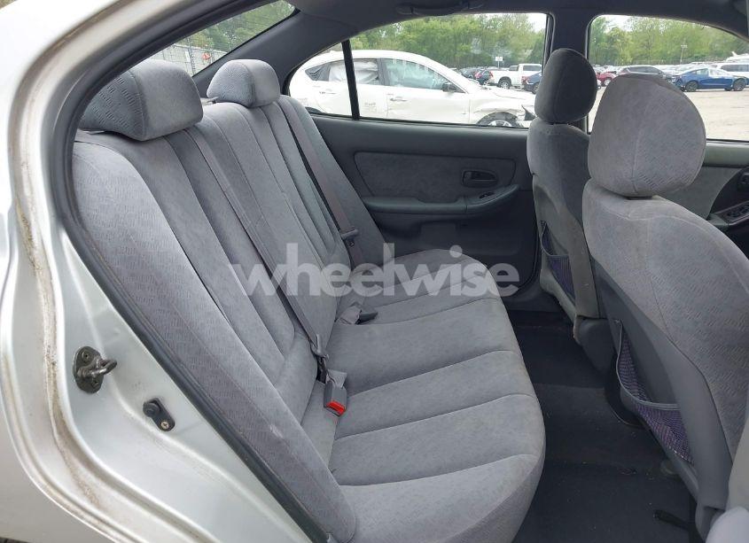 Photo 8 of 2004 Hyundai Elantra GLS/GT (VIN KMHDN46D14U790939)
