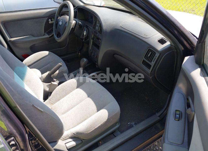 Photo 5 of 2005 Hyundai Elantra GLS/GT (VIN KMHDN46D15U144091)