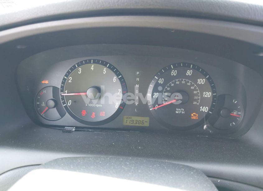 Photo 7 of 2004 Hyundai Elantra GLS/GT (VIN KMHDN46D24U899989)