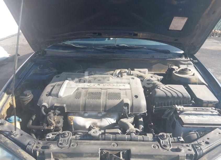 Photo 10 of 2005 Hyundai Elantra GLS/GT (VIN KMHDN46D25U070079)