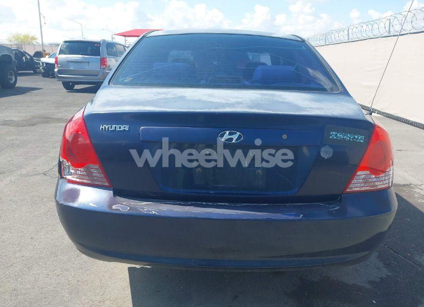 Photo 13 of 2005 Hyundai Elantra GLS/GT (VIN KMHDN46D25U070079)