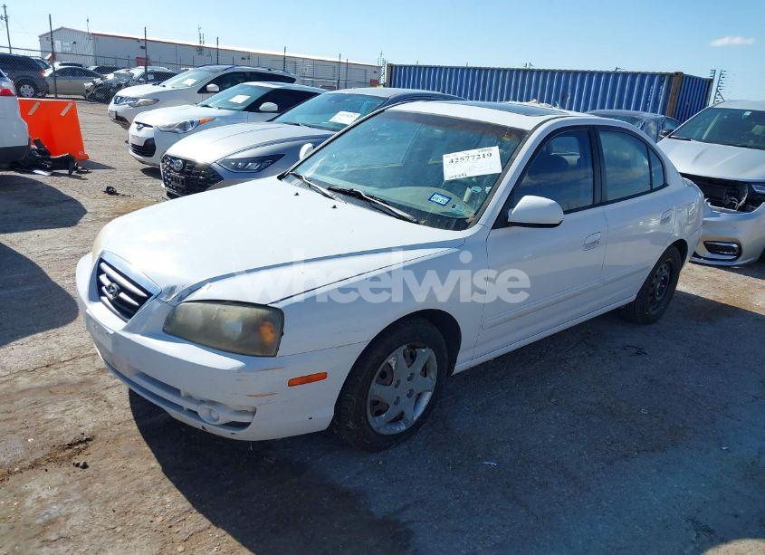 Photo 2 of 2005 Hyundai Elantra GLS/GT (VIN KMHDN46D35U066154)
