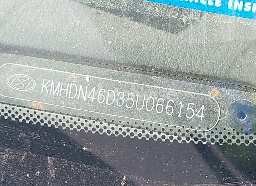 Photo 9 of 2005 Hyundai Elantra GLS/GT (VIN KMHDN46D35U066154)