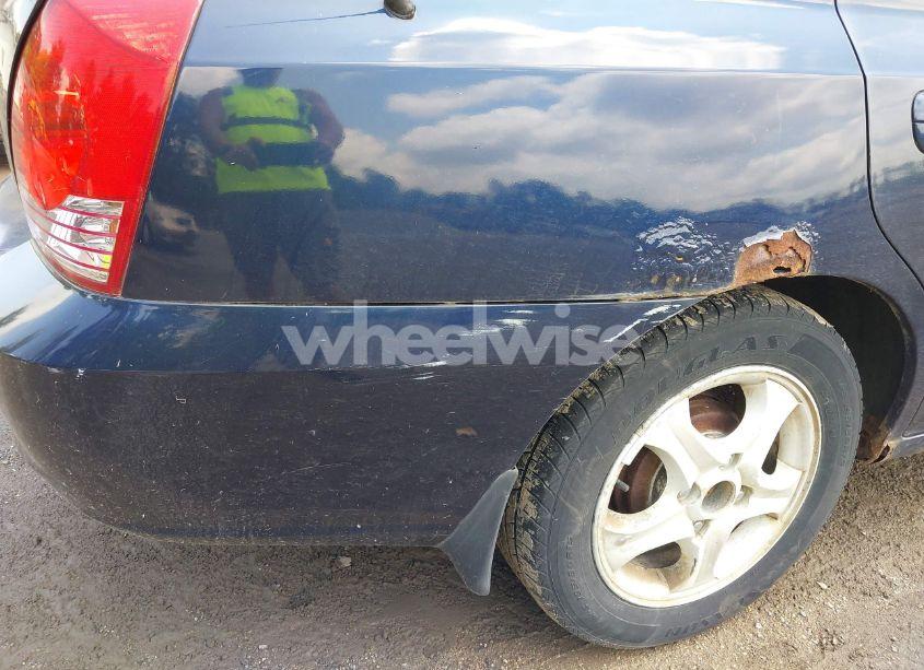 Photo 12 of 2005 Hyundai Elantra GLS/GT (VIN KMHDN46D35U072343)