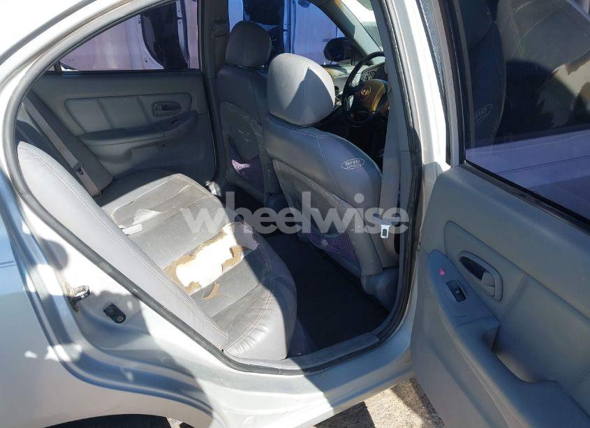 Photo 8 of 2004 Hyundai Elantra GLS/GT (VIN KMHDN46D54U783394)