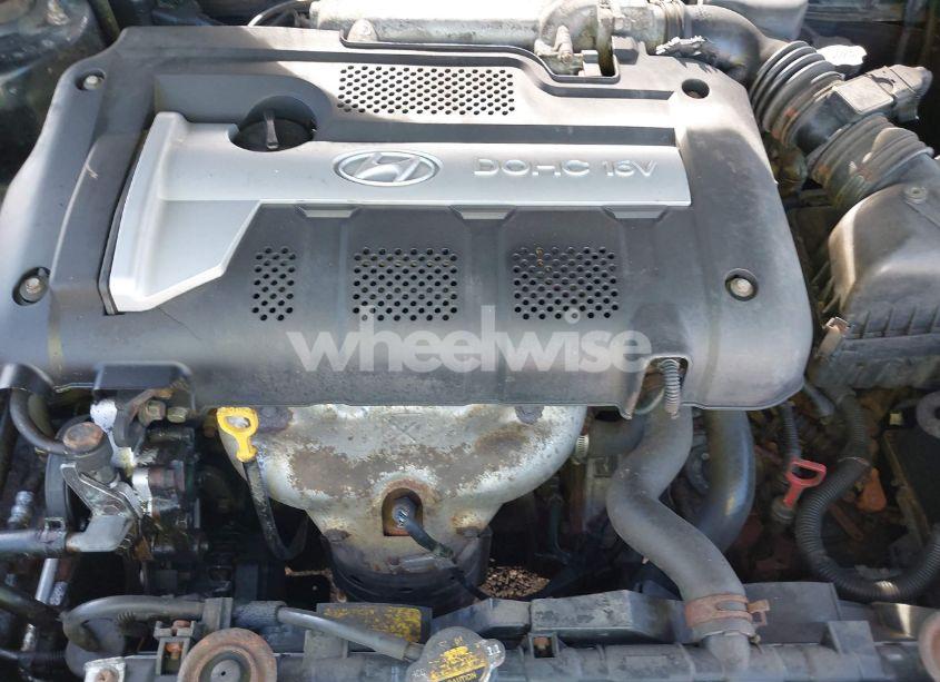 Photo 10 of 2005 Hyundai Elantra GLS/GT (VIN KMHDN46D55U975433)