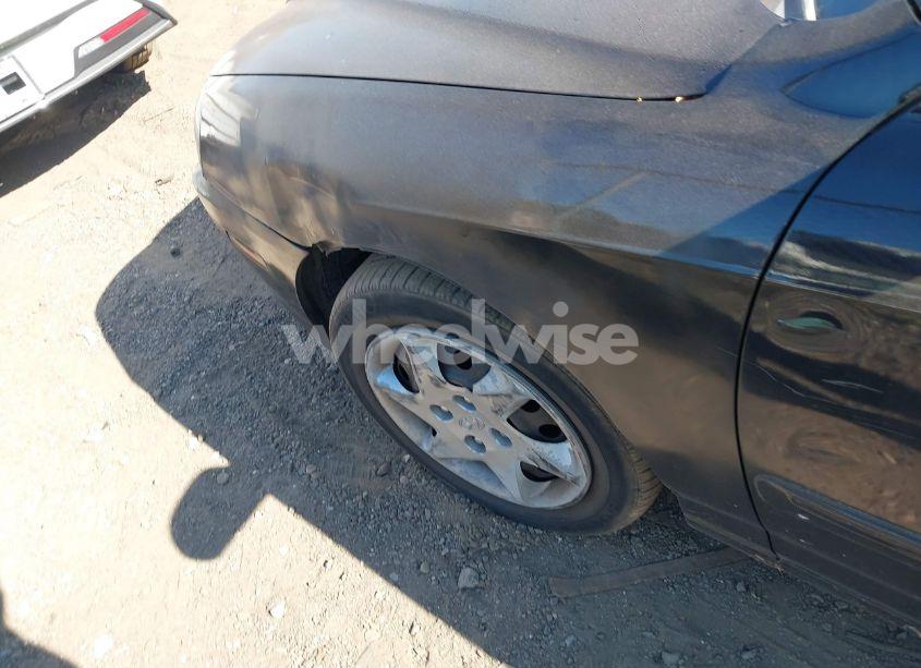 Photo 6 of 2005 Hyundai Elantra GLS/GT (VIN KMHDN46D55U975433)