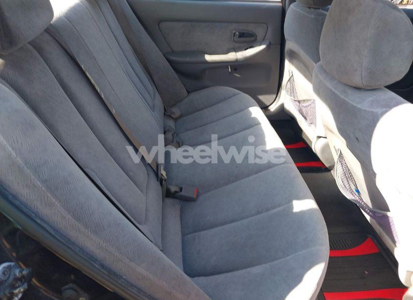 Photo 8 of 2005 Hyundai Elantra GLS/GT (VIN KMHDN46D55U975433)