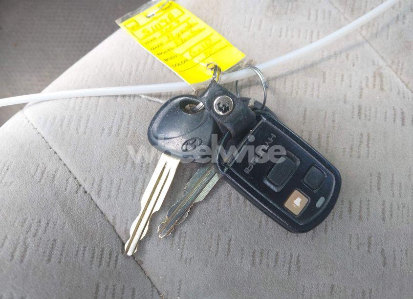 Photo 11 of 2004 Hyundai Elantra GLS/GT (VIN KMHDN46D64U722135)