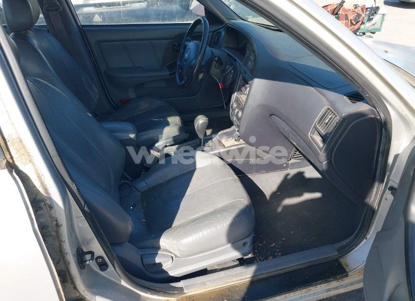 Photo 5 of 2004 Hyundai Elantra GLS/GT (VIN KMHDN46D64U796686)
