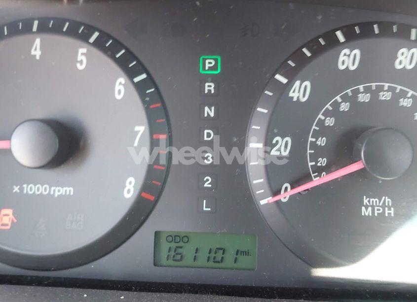 Photo 7 of 2005 Hyundai Elantra GLS/GT (VIN KMHDN46D75U000383)