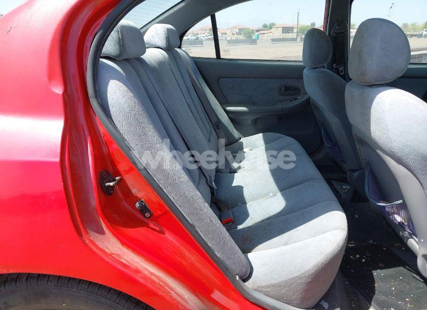 Photo 8 of 2005 Hyundai Elantra GLS/GT (VIN KMHDN46D75U000383)