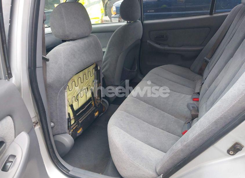 Photo 8 of 2005 Hyundai Elantra GLS/GT (VIN KMHDN46D75U019497)