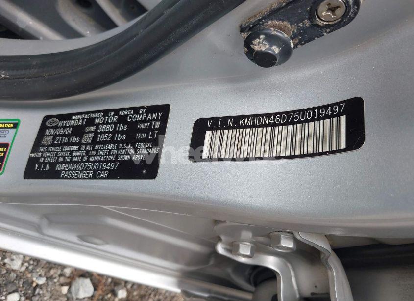 Photo 9 of 2005 Hyundai Elantra GLS/GT (VIN KMHDN46D75U019497)