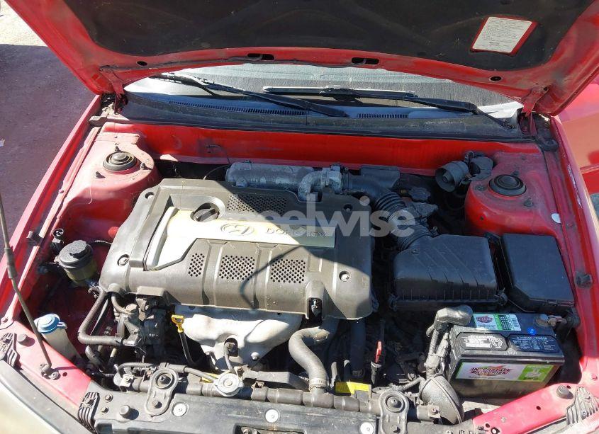 Photo 10 of 2004 Hyundai Elantra GLS/GT (VIN KMHDN46D84U898894)