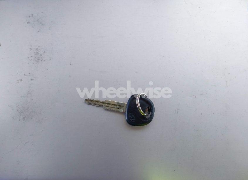 Photo 11 of 2004 Hyundai Elantra GLS/GT (VIN KMHDN46D84U898894)