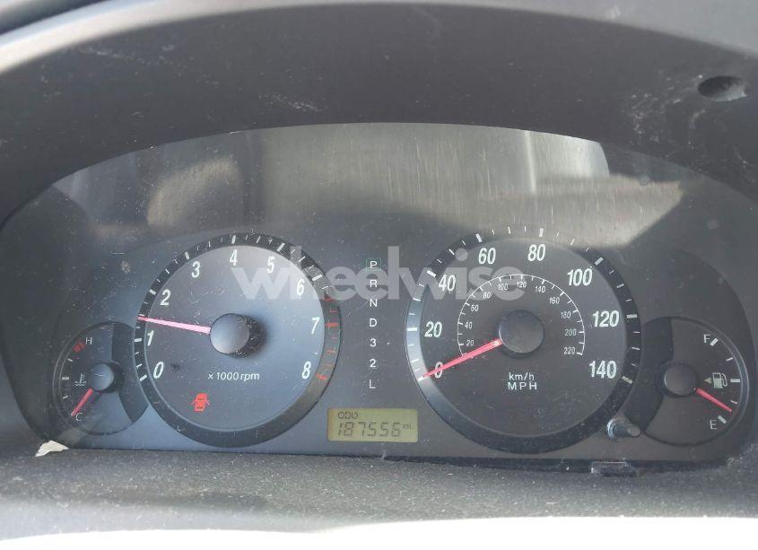 Photo 7 of 2004 Hyundai Elantra GLS/GT (VIN KMHDN46D84U898894)