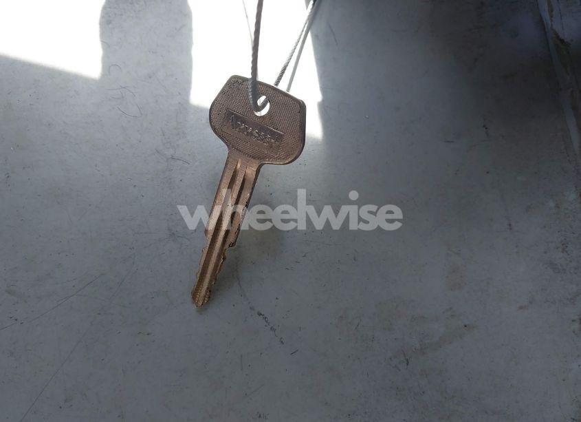 Photo 11 of 2004 Hyundai Elantra GLS/GT (VIN KMHDN46D84U921364)