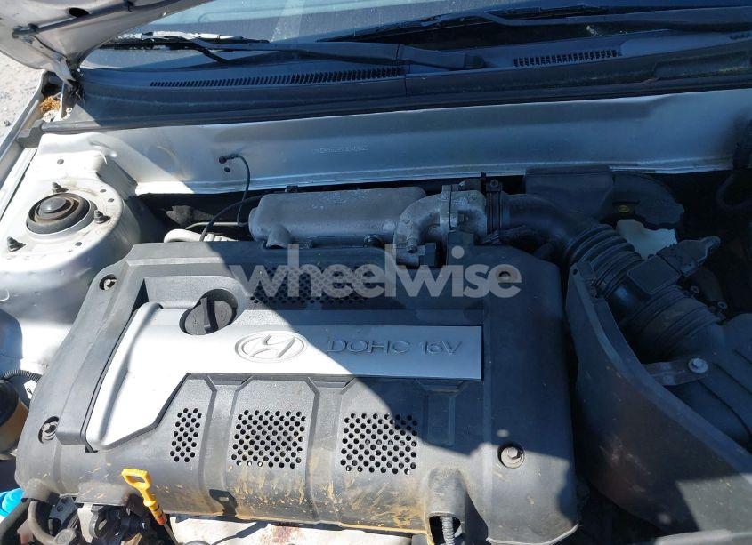 Photo 10 of 2005 Hyundai Elantra GLS/GT (VIN KMHDN46D85U040665)