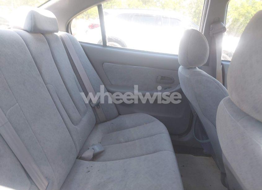 Photo 8 of 2005 Hyundai Elantra GLS/GT (VIN KMHDN46D85U040665)