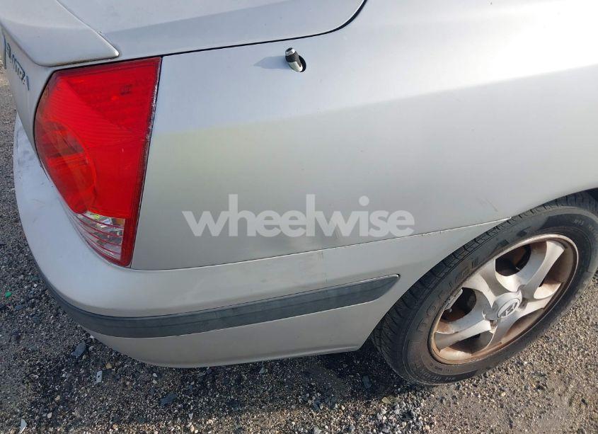 Photo 14 of 2005 Hyundai Elantra GLS/GT (VIN KMHDN46D95U046295)