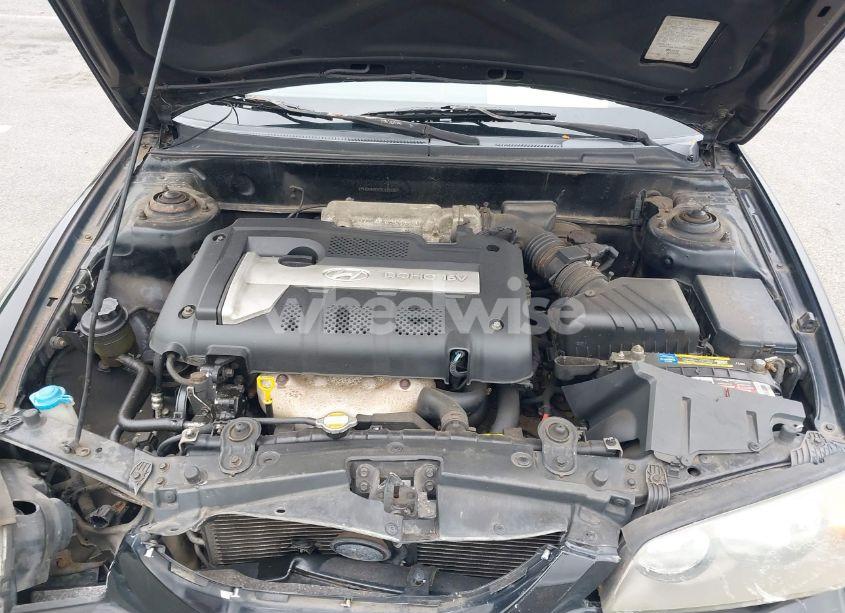 Photo 10 of 2005 Hyundai Elantra GLS/GT (VIN KMHDN46DX5U100087)