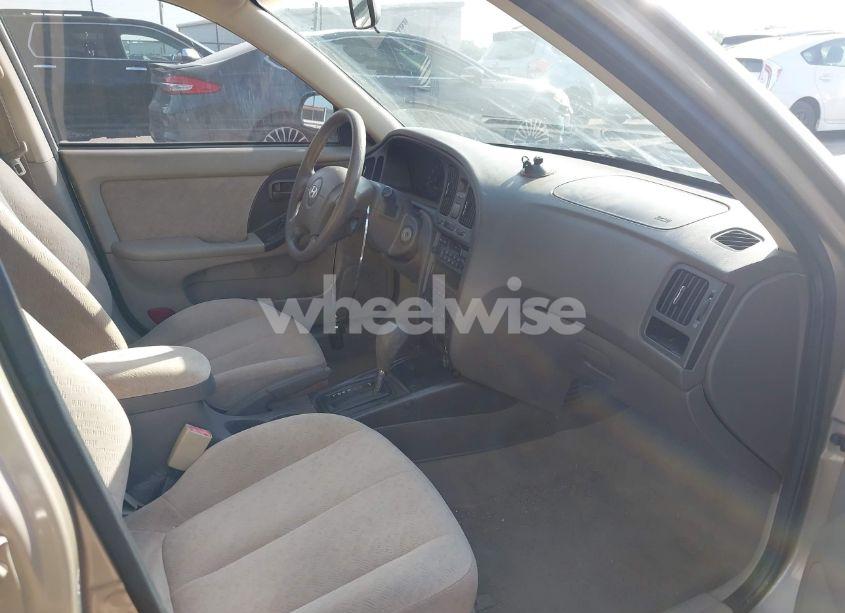 Photo 5 of 2005 Hyundai Elantra GLS/GT (VIN KMHDN46DX5U109033)