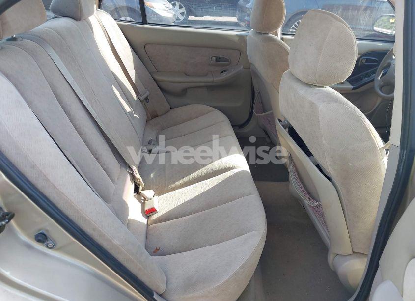 Photo 8 of 2005 Hyundai Elantra GLS/GT (VIN KMHDN46DX5U109033)