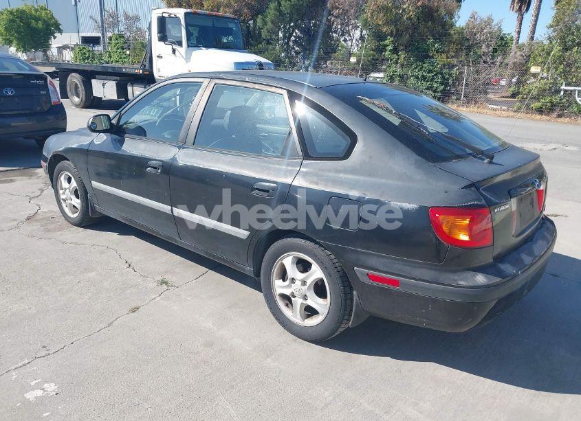 Photo 3 of 2002 Hyundai Elantra GT (VIN KMHDN55DX2U045594)