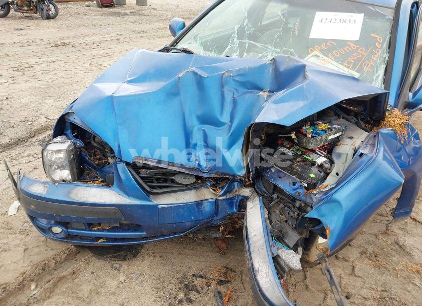 Photo 6 of 2005 Hyundai Elantra GLS/GT (VIN KMHDN56D45U162574)