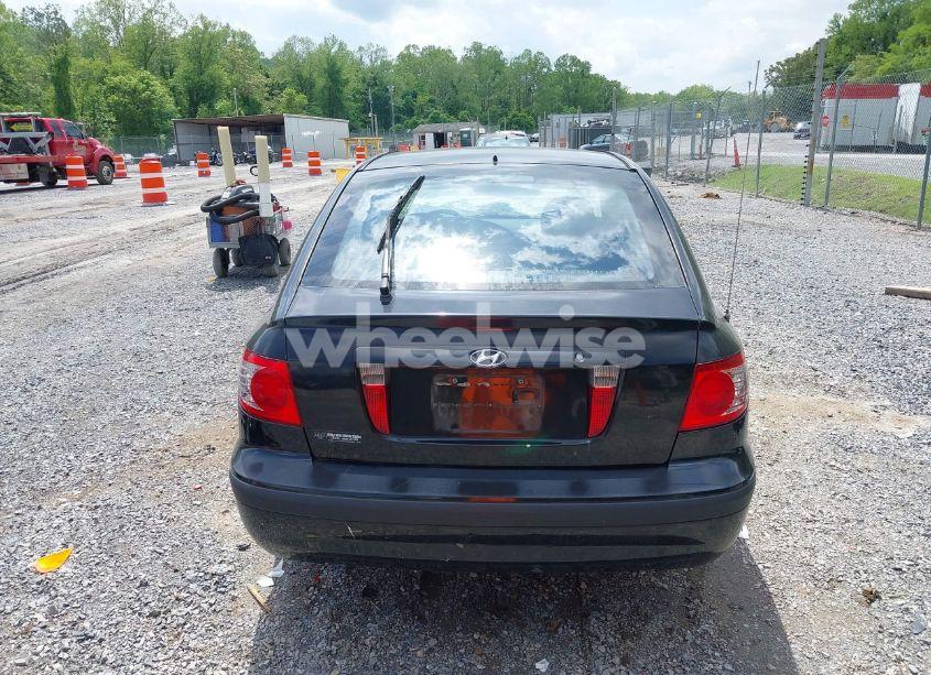 Photo 16 of 2005 Hyundai Elantra GLS/GT (VIN KMHDN56D85U174761)