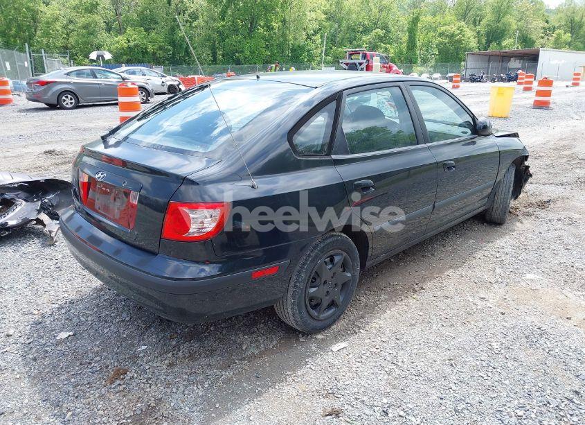 Photo 4 of 2005 Hyundai Elantra GLS/GT (VIN KMHDN56D85U174761)