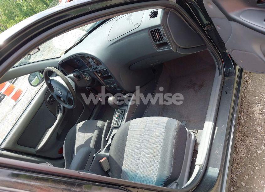 Photo 5 of 2005 Hyundai Elantra GLS/GT (VIN KMHDN56D85U174761)