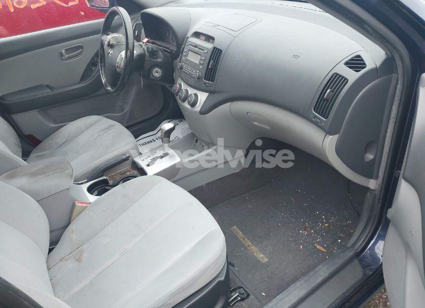 Photo 5 of 2009 Hyundai Elantra SE (VIN KMHDU46D09U694276)