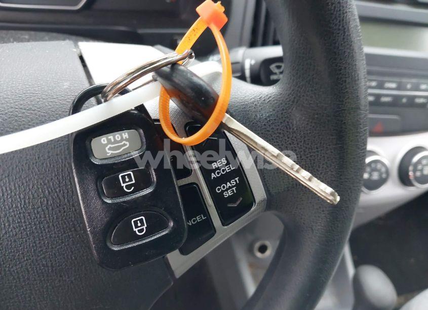 Photo 11 of 2009 Hyundai Elantra GLS (VIN KMHDU46D19U754839)