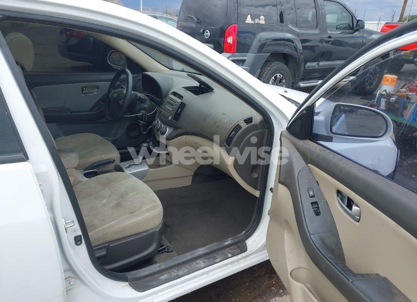 Photo 5 of 2009 Hyundai Elantra GLS (VIN KMHDU46D49U720992)