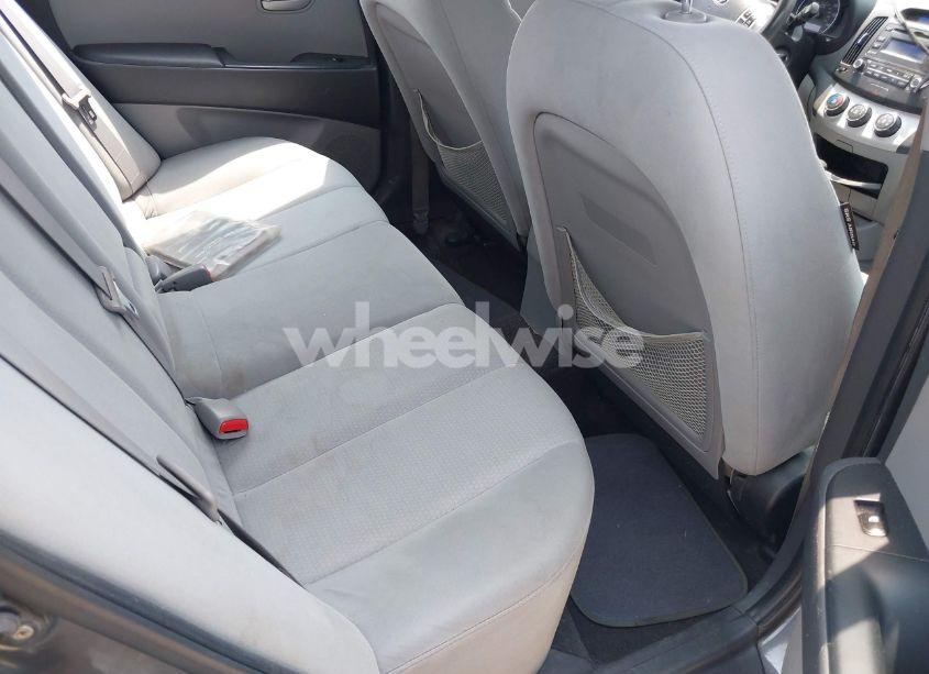 Photo 8 of 2009 Hyundai Elantra GLS (VIN KMHDU46D69U682617)