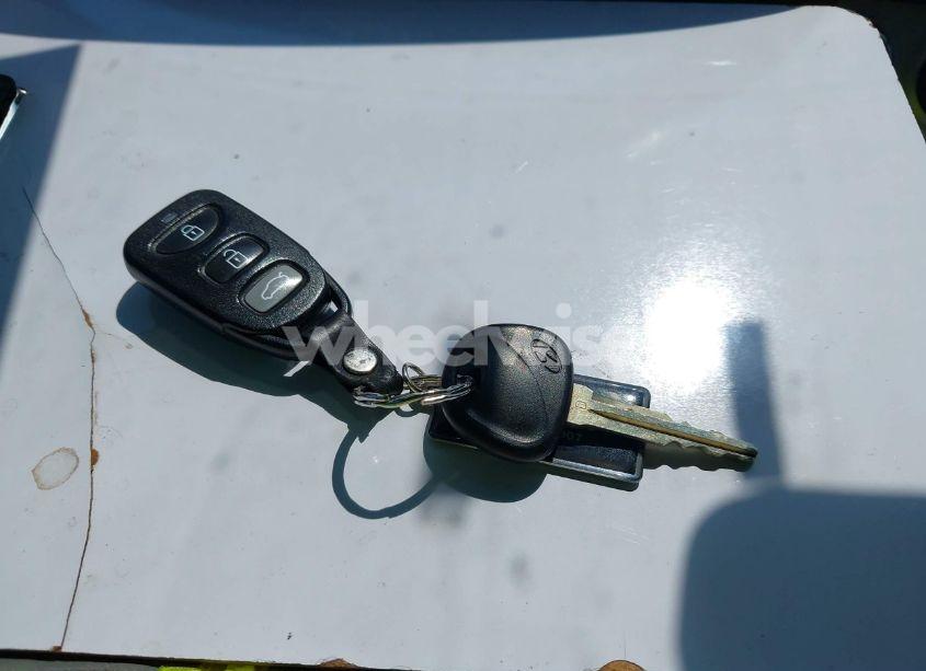 Photo 11 of 2008 Hyundai Elantra GLS/SE (VIN KMHDU46D88U330802)