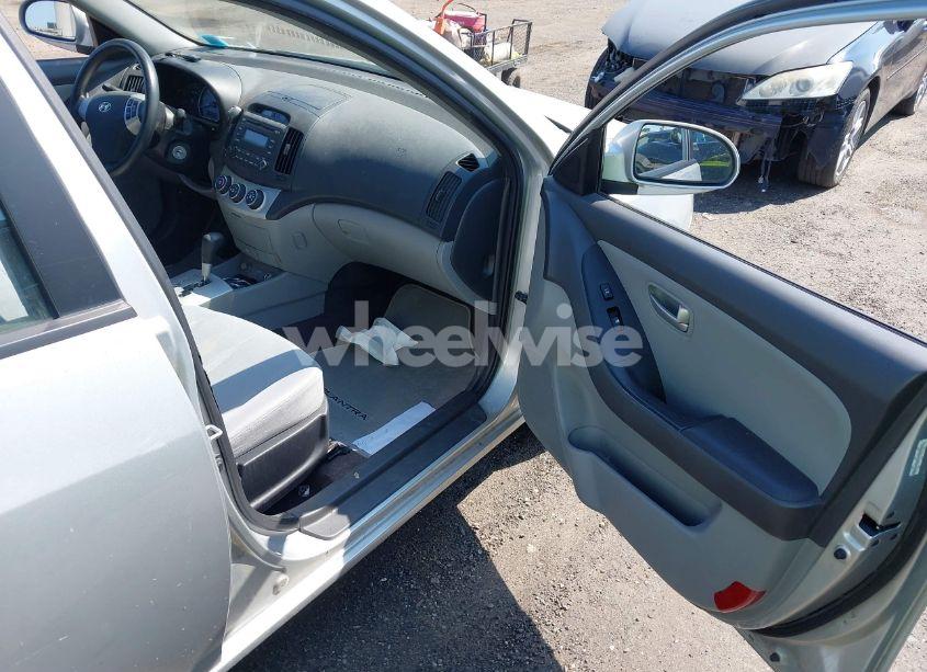 Photo 5 of 2008 Hyundai Elantra GLS/SE (VIN KMHDU46D88U330802)