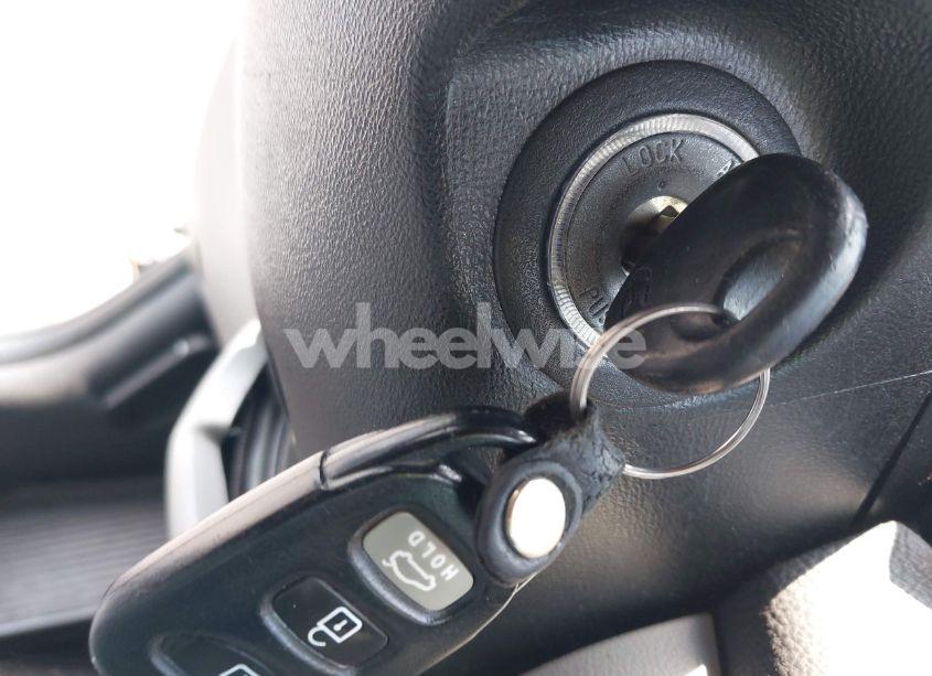 Photo 11 of 2009 Hyundai Elantra GLS (VIN KMHDU46D99U597299)