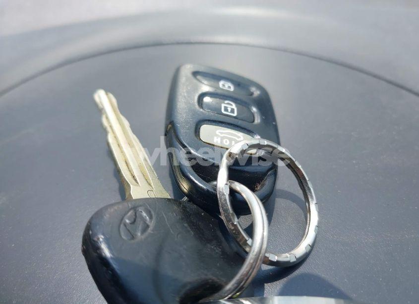 Photo 11 of 2009 Hyundai Elantra GLS (VIN KMHDU46D99U618605)