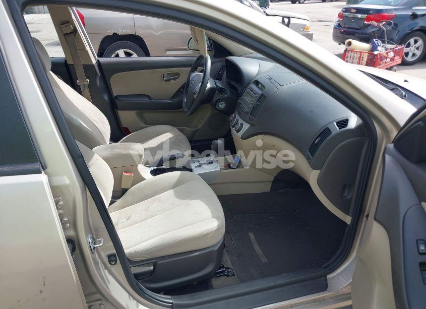 Photo 5 of 2008 Hyundai Elantra GLS/SE (VIN KMHDU46DX8U556145)