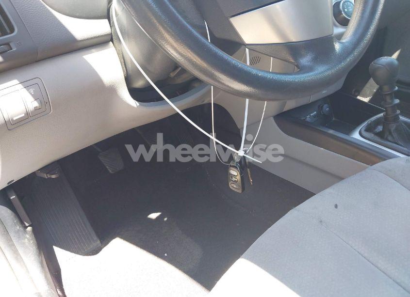 Photo 11 of 2010 Hyundai Elantra BLUE (VIN KMHDU4AD5AU103208)