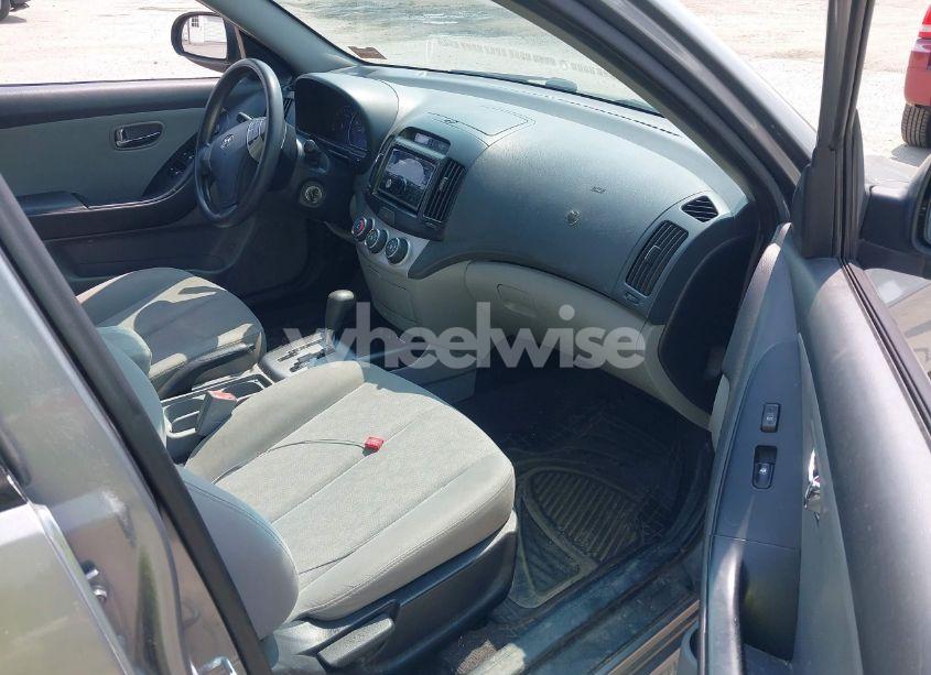 Photo 5 of 2010 Hyundai Elantra GLS (VIN KMHDU4AD6AU910823)