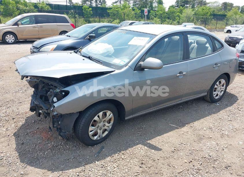 Photo 2 of 2010 Hyundai Elantra GLS (VIN KMHDU4ADXAU157989)