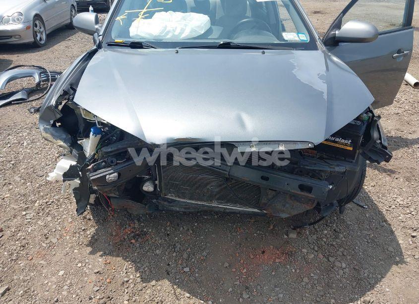 Photo 6 of 2010 Hyundai Elantra GLS (VIN KMHDU4ADXAU157989)